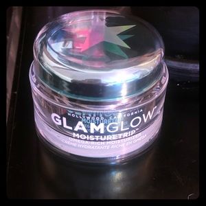 GlamGlow